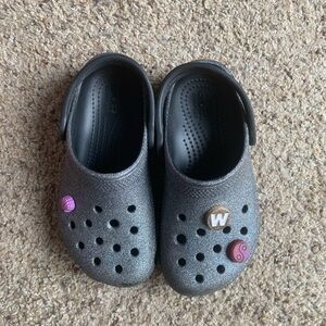 CROCS Gray Water Shoes with Ventilation Holes and Rounded Toe Box